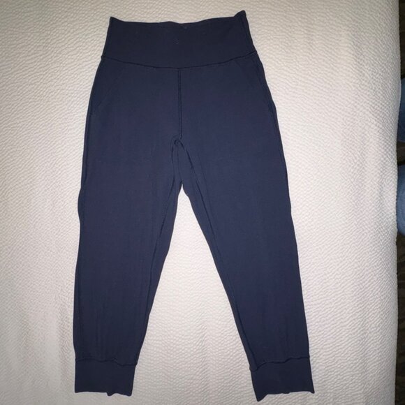 EXCELLENT Lululemon Align Jogger Crop 23" Yoga Leggings True Navy Size 4 - Picture 10 of 10